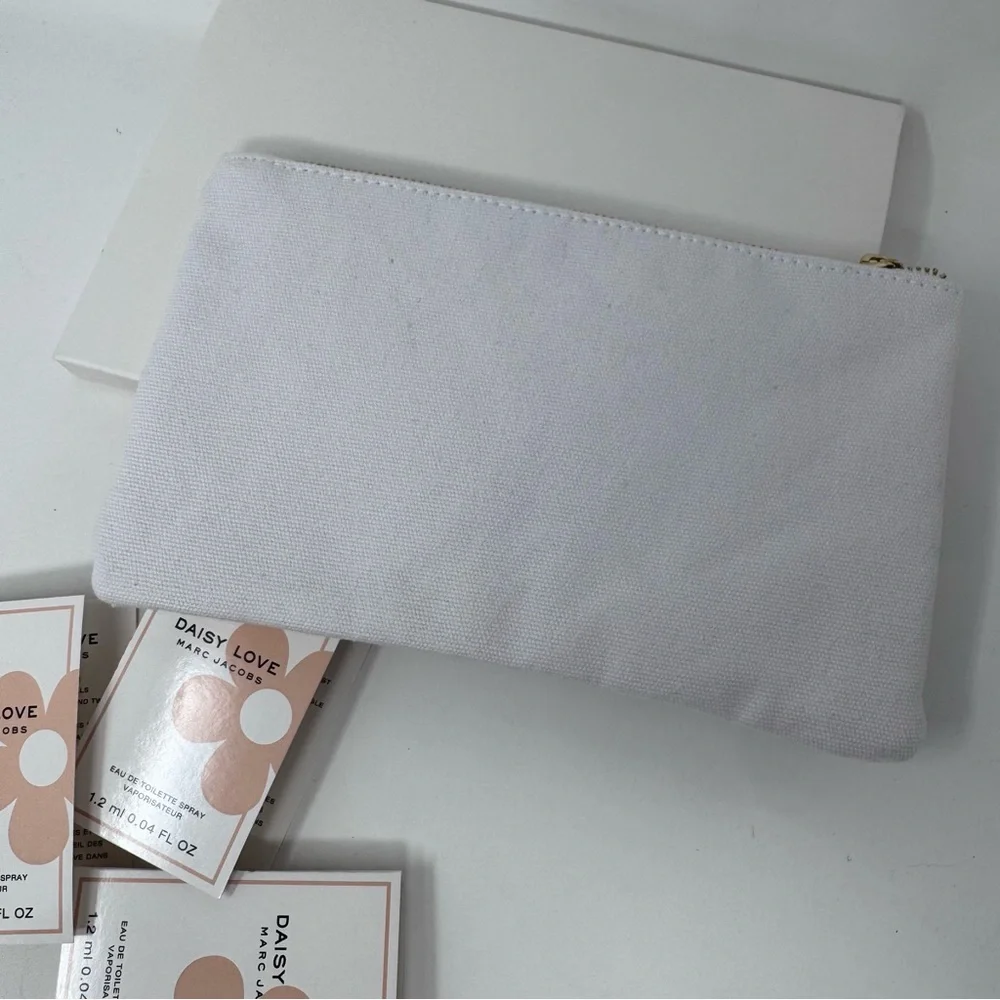 MARC JACOBS 🌼 Daisy Love 🌼 NEW Canvas & Rose Gold MAKEUP Cosmetics Bag /Pouch
